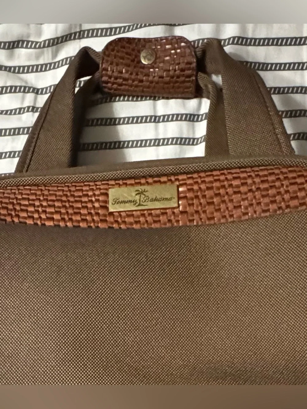 Tommy Bahama Rolling Carry On Luggage Travel Bag Suitcase